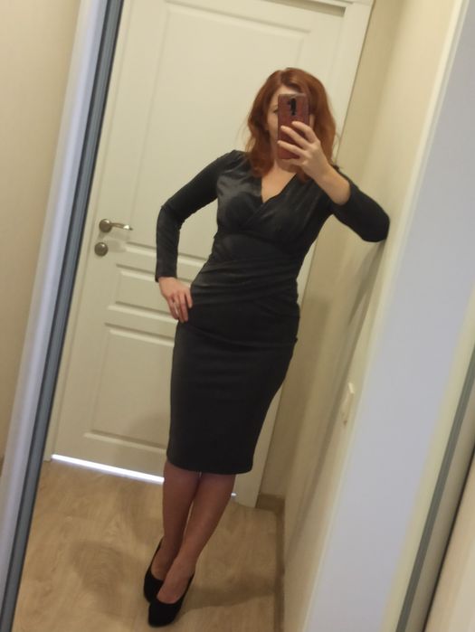 Продам новое платье