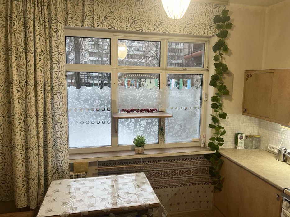 1-но кімнатна кв-ра, Мінський масив, вул. Петра Панча