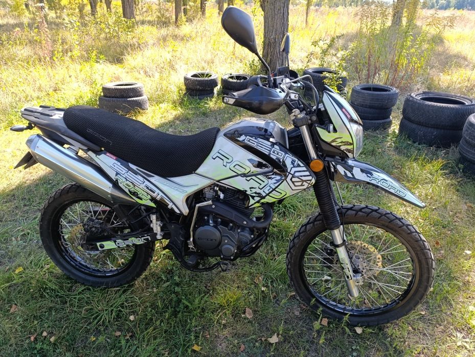 Продам мотоцикл Geon x-road 250