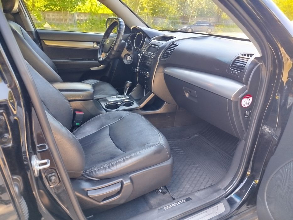 Продам автомобіль KIA sorento
