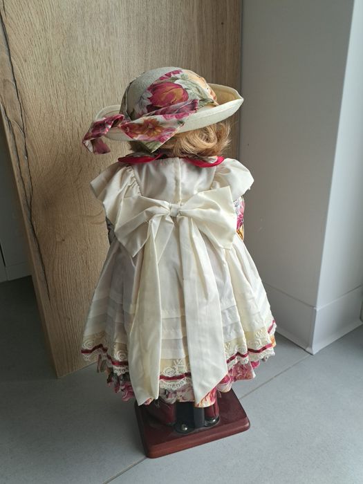 Lalka porcelanowa kolekcjonerska Alberon