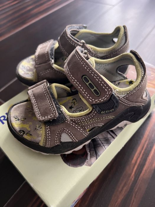 Sandały chłopięce rozm. 25, PRIMIGI, super stan