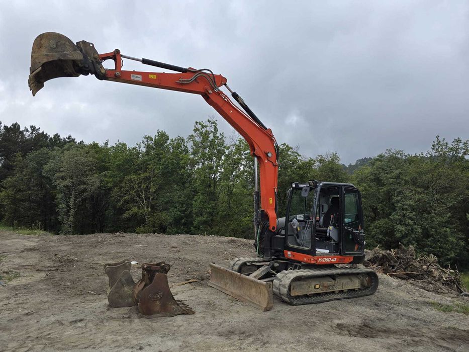 Giratória Kubota 8T