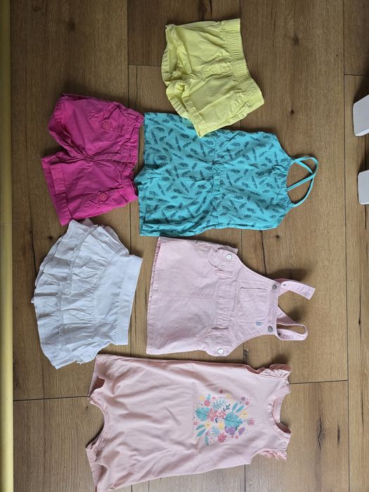 Ubranka na lato dla dziewczynki roz 86/92