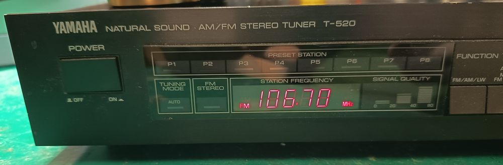 Tuner Yamaha T-520