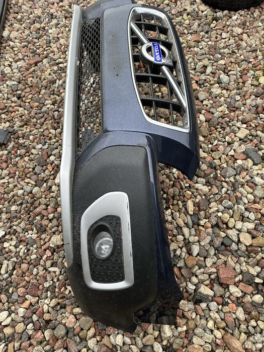 VOLVO XC70 III 13’ kompletny przedni zderzak grill halogen lotk 498-46