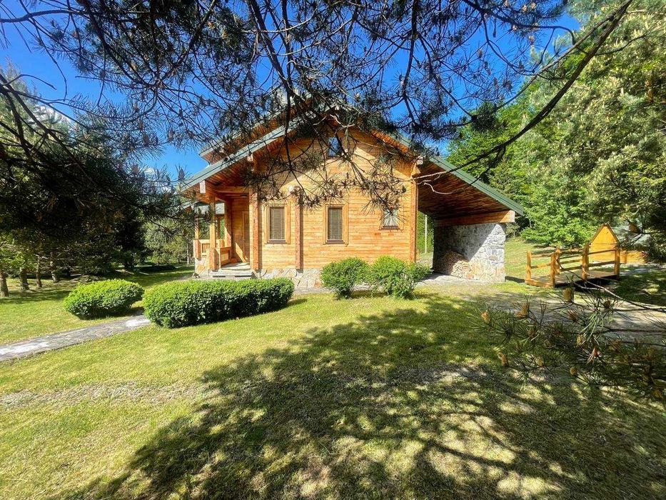 Заміська резиденція в Карпатах. Будинок 125м.кв Ділянка 26сот. Огороджена, охороняєма.