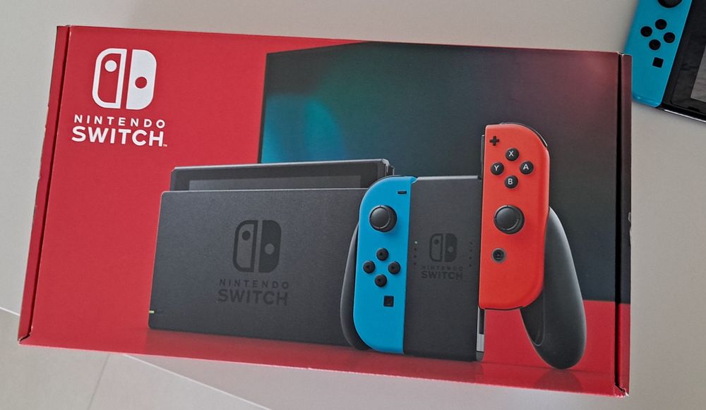 Nintendo Switch quase nova à venda