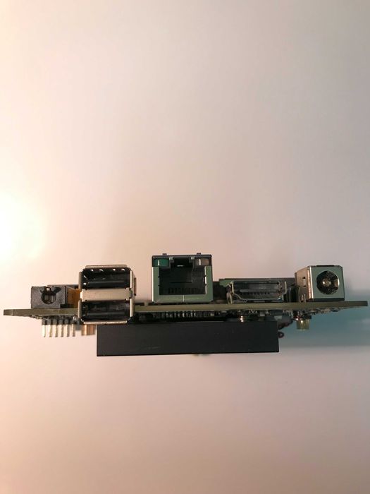 плата mini-PC: проц і відео на борту, ОЗУ 2GB DDR3, 100X100mm, Intel.