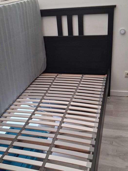 Cama solteiro (2,08m x 1,03m)