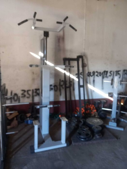 Gymagic-Maquina de fundos e elevações assistida GERVASPORT