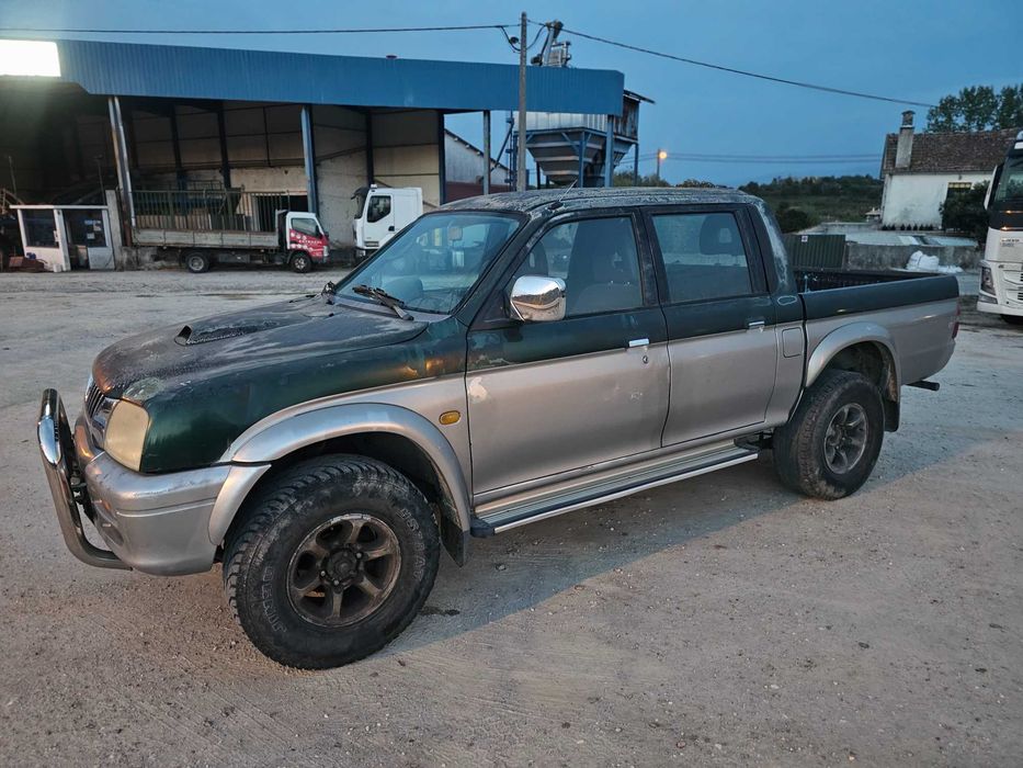 Mitsubishi strakar 4x4 foto 2