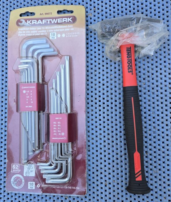 Kraftwerk ferramentas 10 Allen e 10 Torx c\ furo + martelo TengTools