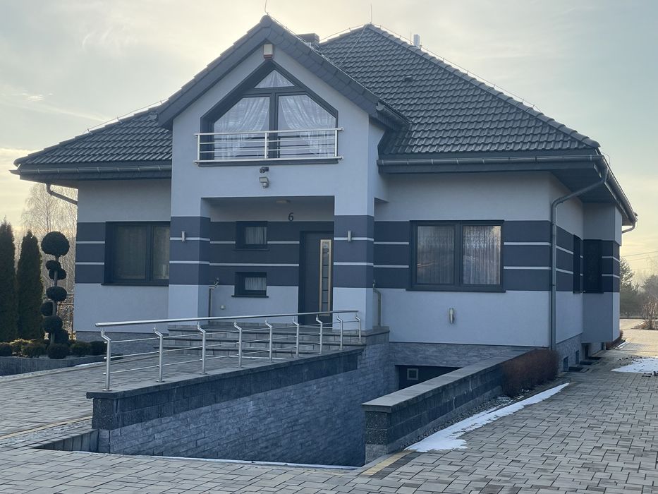 Piekny dom na sprzedaż