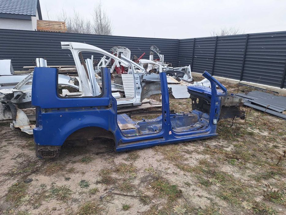 Скло в двері vw caddy, разборка,шрот, сто