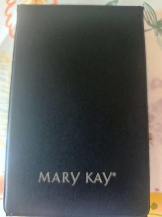 Espelho de maquilhagem da Mary Kay