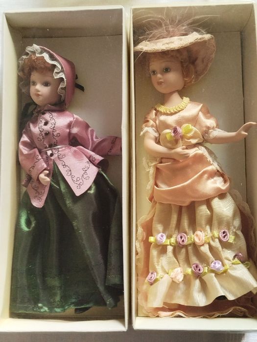 Фарфоровые куклы Дамы эпохи с журналами