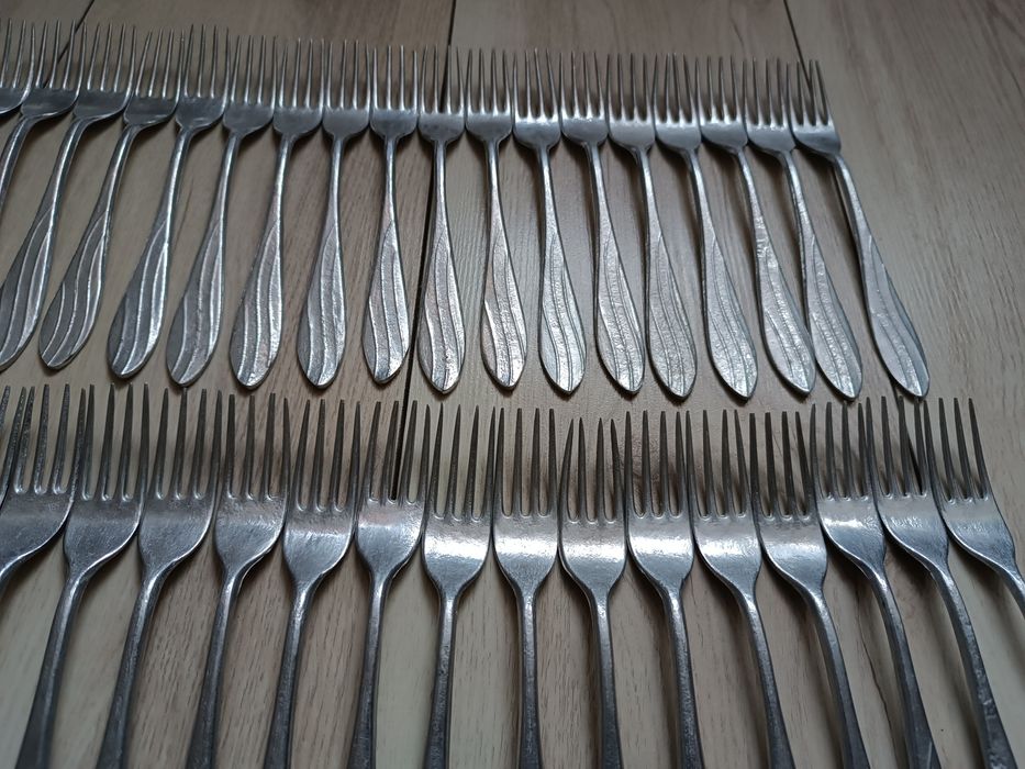 Duży zestaw sztućców FNS z PRL