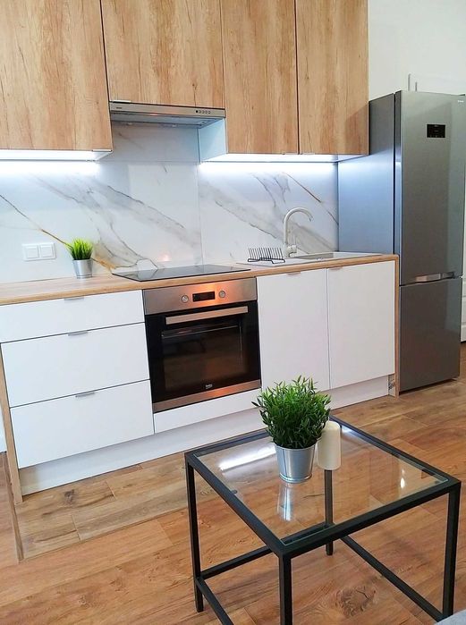 2 pokoje, balkon i miejsce postojowe, ul. Strzembosza blisko Centrum
