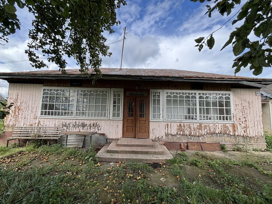 Продаж Будинок 63 м². Ділянка 13 сотих. Підпечери. Центр. Світло. Газ