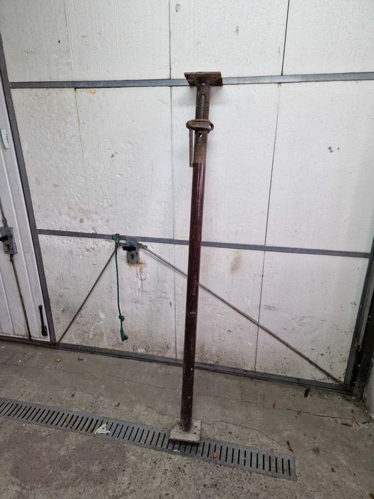 Steple budowlana metalowe