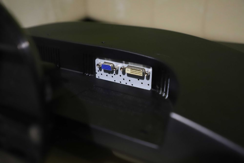 монитор lg flatron w2343t