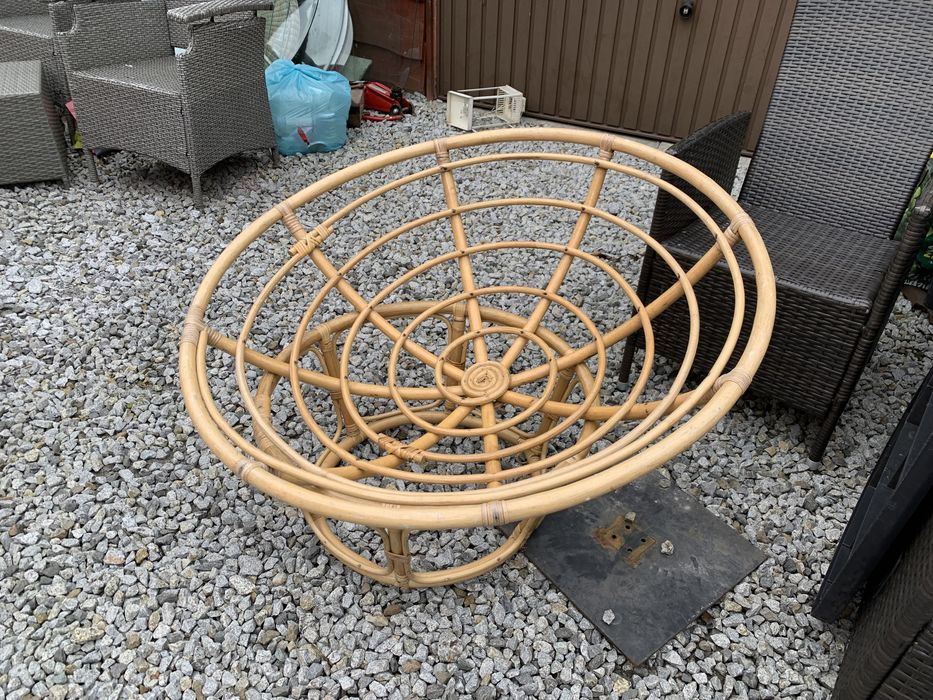 Fotele ratanowe bujane idealne na prezent