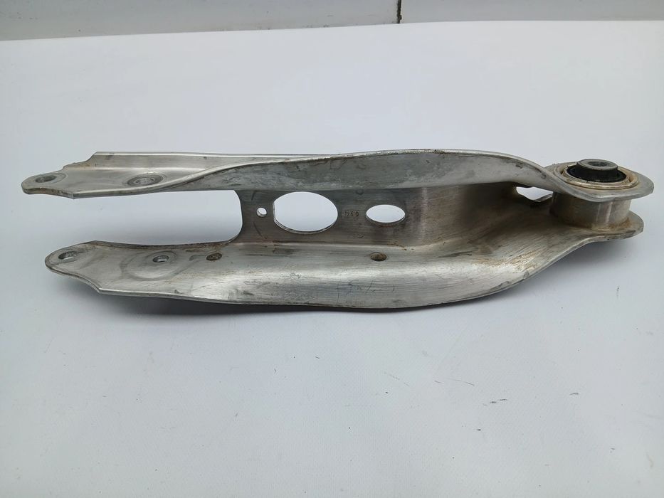 Braço de suspensão trás direito AUDI Q5 Sportback (FYT)