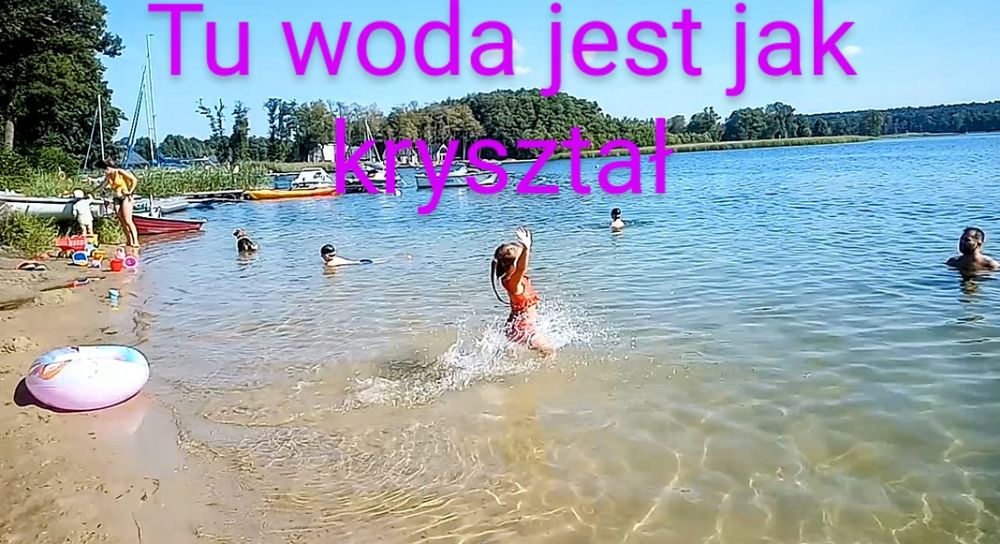 Drewniany domek u Niny nad Jeziorem Niesłysz.