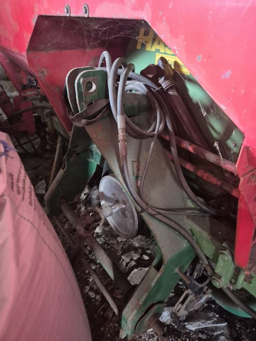 Siewnik do kukurydzy Hassia