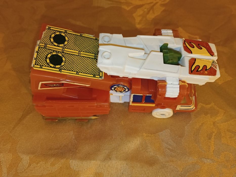 Винтажный робот трансформер