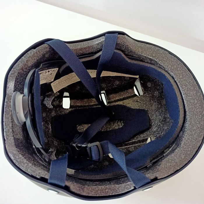 Kask na rower.rolki.deskkorolke.hulajnoge