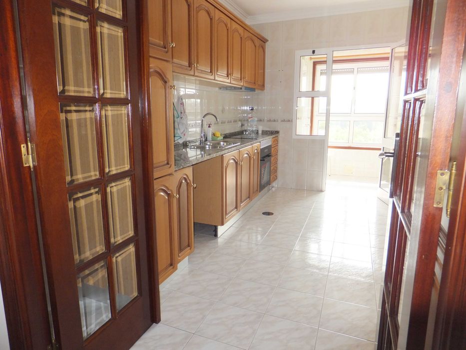 Arrendamento de apartamento t3 em Espinho