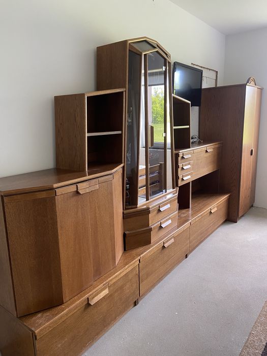 Segment regal pokojowy wielomodułowy