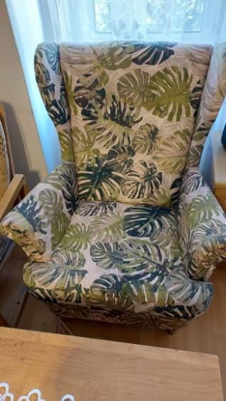 Fotel + pufa stan bardzo dobry