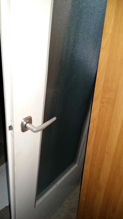 Drzwi z zamkiem i klamką - prawe "70"