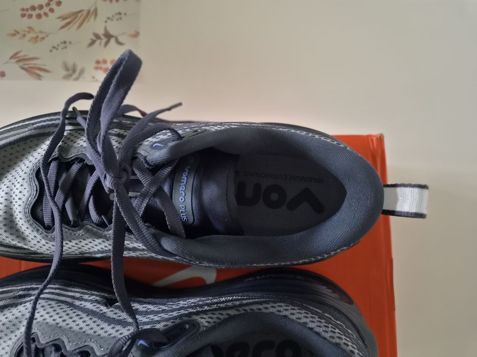 Buty Nike Vomero Plus 42.5