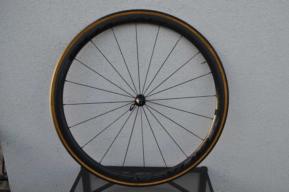 Przednie koło szosowe quasar qs3 carbon  ładny stan wysyłka gratis