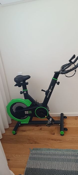 Bicicleta de spinning Bodytone DS06