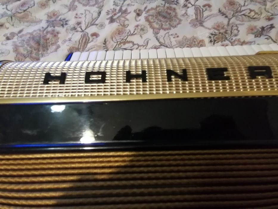 Hohner Pirola IVP 120 basów