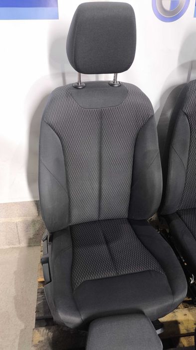 Bancos BMW Serie 1 (F20) Tecido