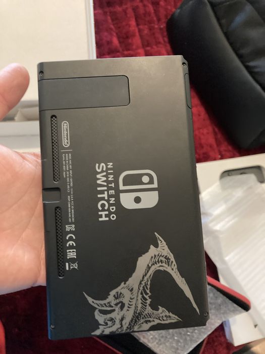 Nintendo Switch v1 Edição Diablo como Nova