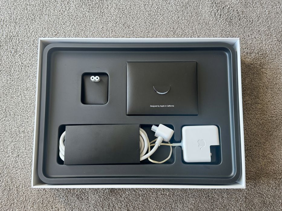 Apple MacBook Air 13” (A1466)