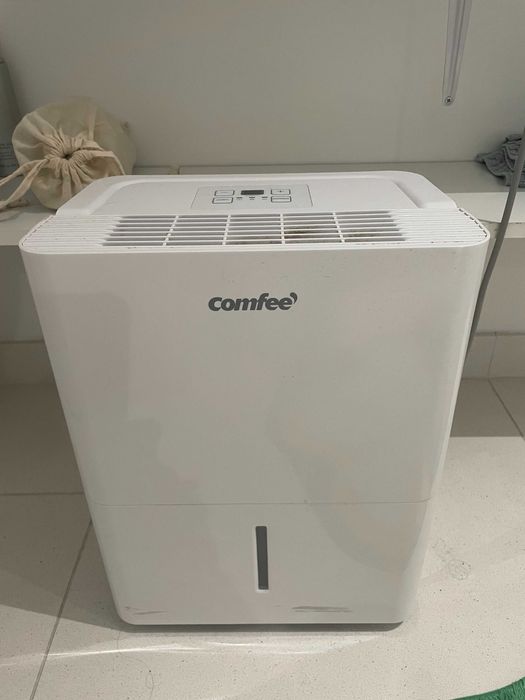Desumidificador Comfee 10L MDDN-10DEN7 (Cascais)