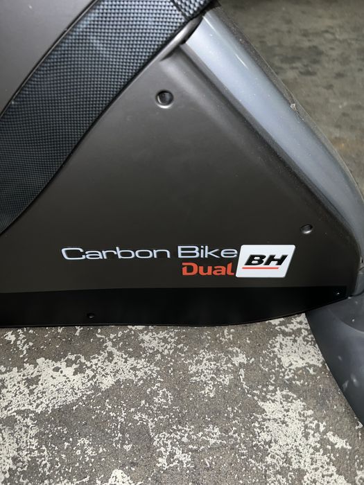 Bicicleta Estática BH Carbon Bike Dual – M6 Monitor