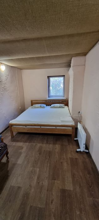 Будинок з Басейном на водосховищі для відпочинку та рибалки