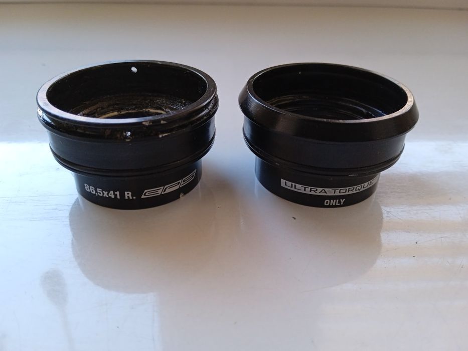 Miski suportu Campagnolo Ultra Torque 41 czarne EPS super Record