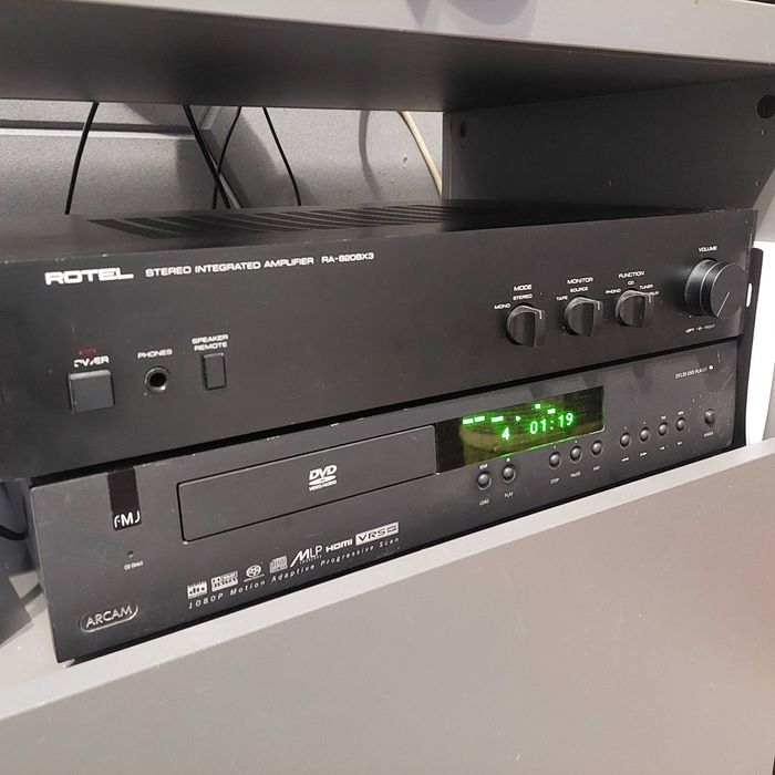Rotel 820 bx3 ...