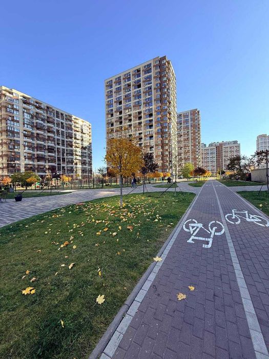 Продаж 1-к квартири ЖК Варшавський, 43м2, 68 000 USD, документи