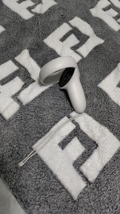 Контроллер Oculus(Meta)  Quest 2 правый